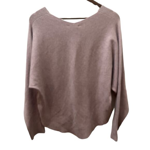 Milano Womens sweater Size Medium - Picture 3 of 4